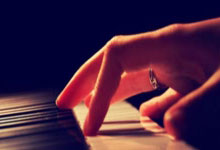 jiuyou官方网站：[NBA]塔图姆20+8+8 凯尔特人险胜篮网.